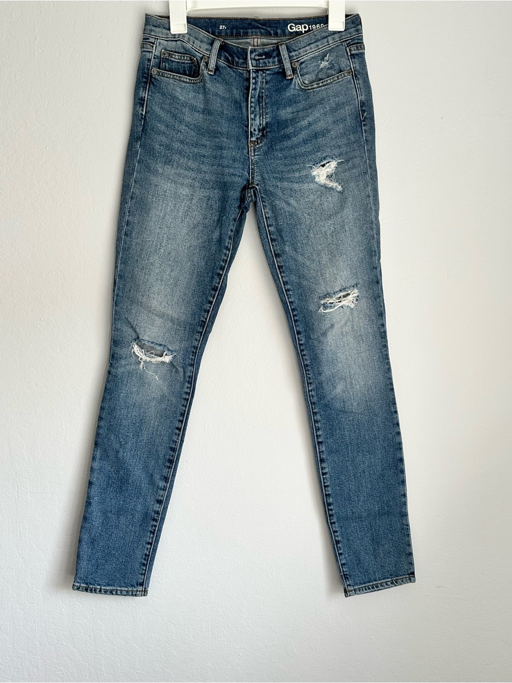 GAP Women’s Distressed Skinny Jeans - Light Blue Wash
